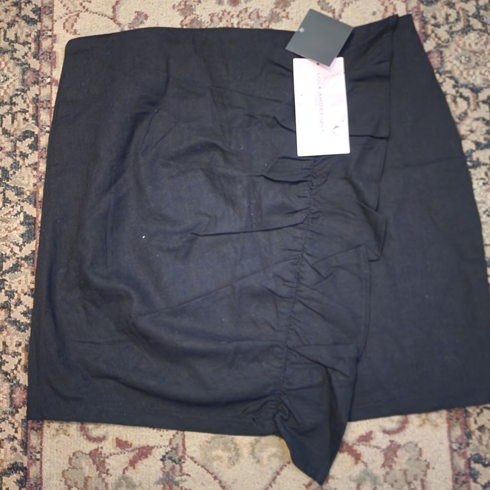 Black mini skirt